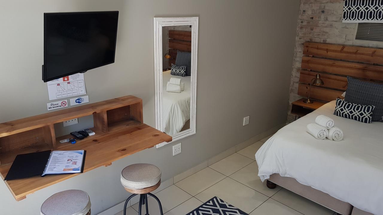Touching Senses Garden Cottages Bloemfontein Exterior foto